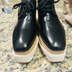 Stella McCartney Black Platform Lace-Up Oxfords with Cream Sole